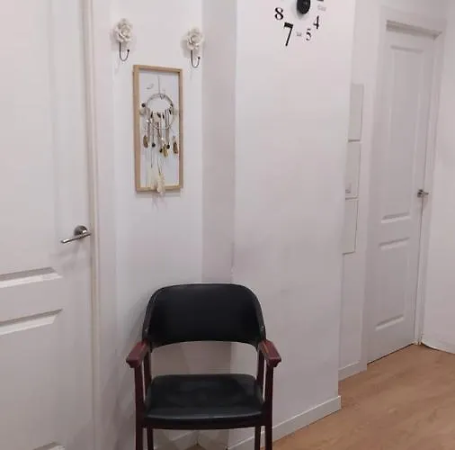 Apartamento 2 Dormitorios Cerca De Manuel Becerra